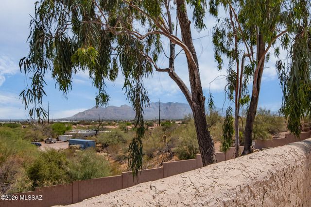 2533 N Ironwood Ridge Drive, Tucson, AZ 85745