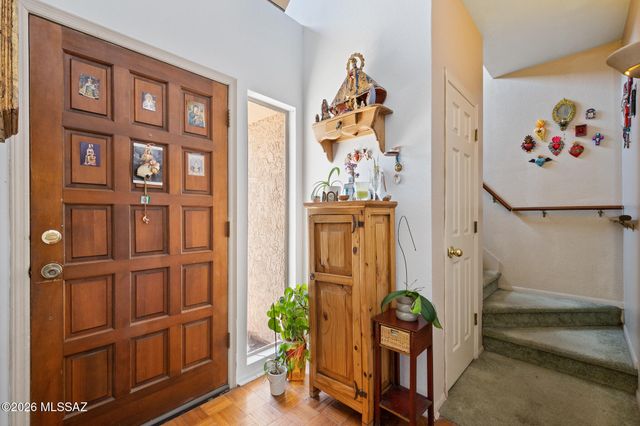 2533 N Ironwood Ridge Drive, Tucson, AZ 85745