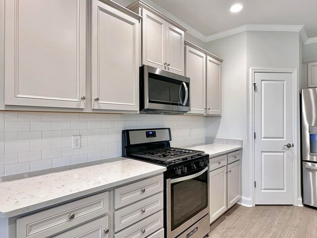 229 Shadybrook Drive, Summerville, SC 29486