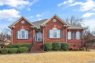 2128 Greenslope Trail NE, Huntsville, AL 35811