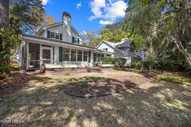161 Locust Fence Road, St. Helena Island, SC 29920