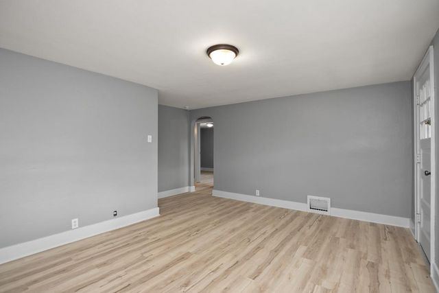 115 N CLAY STREET, Green Bay, WI 54301