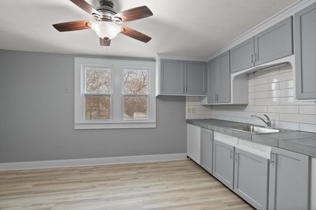 115 N CLAY STREET, Green Bay, WI 54301