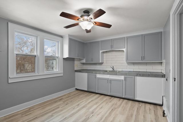 115 N CLAY STREET, Green Bay, WI 54301