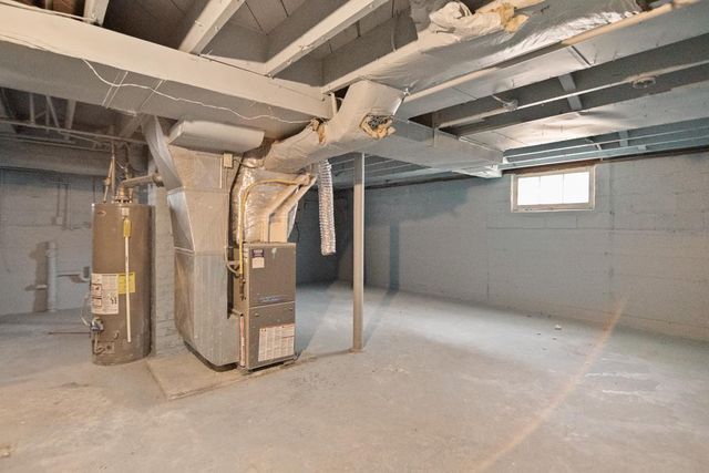 115 N CLAY STREET, Green Bay, WI 54301