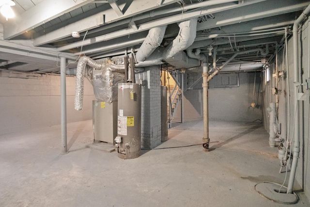 115 N CLAY STREET, Green Bay, WI 54301