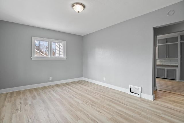 115 N CLAY STREET, Green Bay, WI 54301