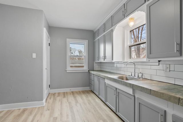 115 N CLAY STREET, Green Bay, WI 54301