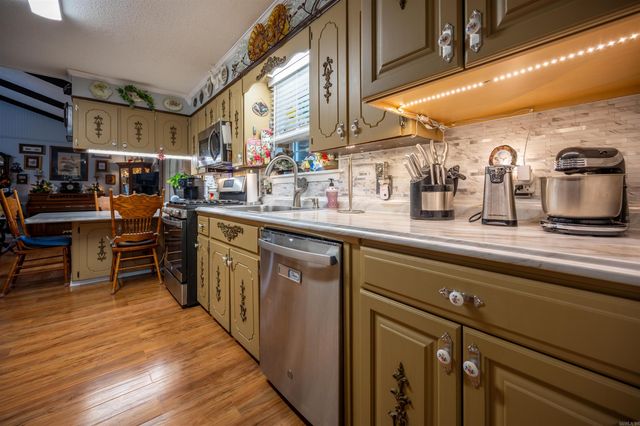 109 Pin Oak Drive, Cabot, AR 72023