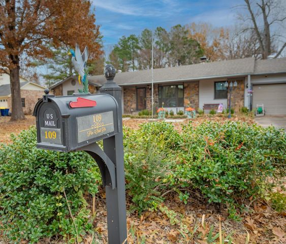 109 Pin Oak Drive, Cabot, AR 72023