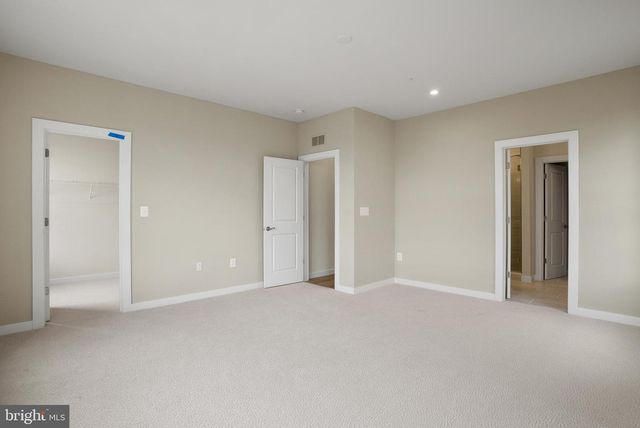 6701 BELCREST RD, Hyattsville, MD 20782