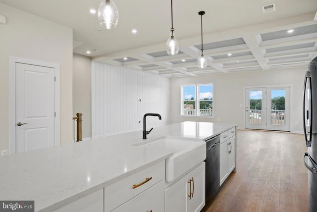 6701 BELCREST RD, Hyattsville, MD 20782