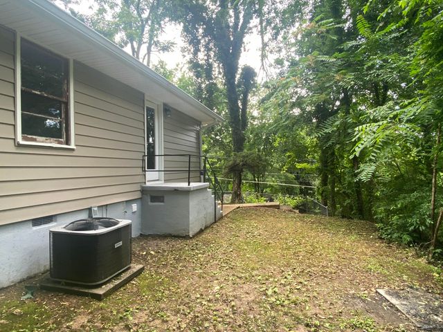 3906 Pickering Avenue, Chattanooga, TN 37415