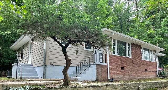 3906 Pickering Avenue, Chattanooga, TN 37415