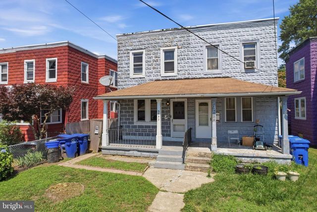 652 MANOR RD, Beverly, NJ 08010