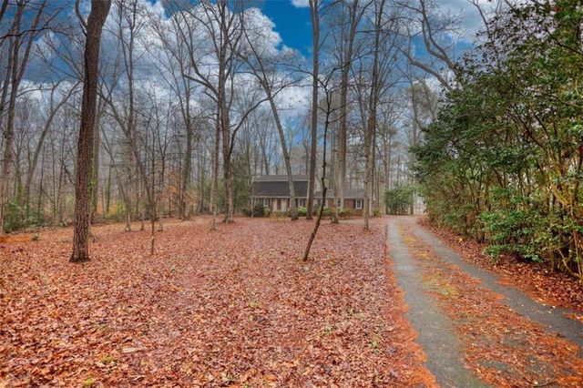 30 Meadow Ln, Covington, GA 30014