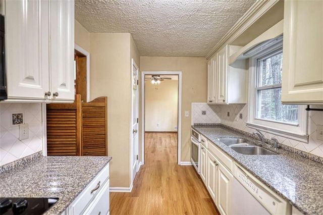 30 Meadow Ln, Covington, GA 30014