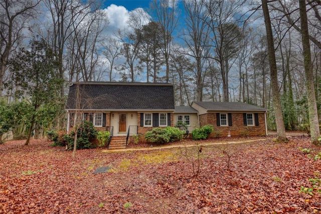 30 Meadow Ln, Covington, GA 30014