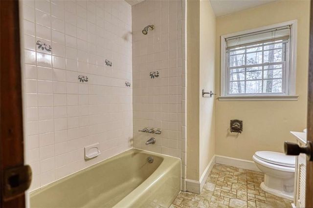 30 Meadow Ln, Covington, GA 30014