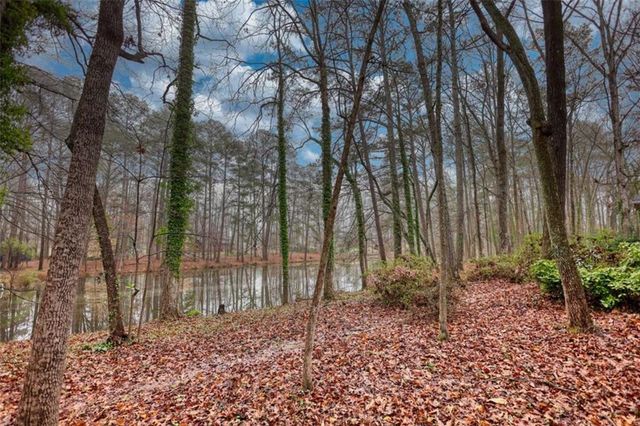 30 Meadow Ln, Covington, GA 30014