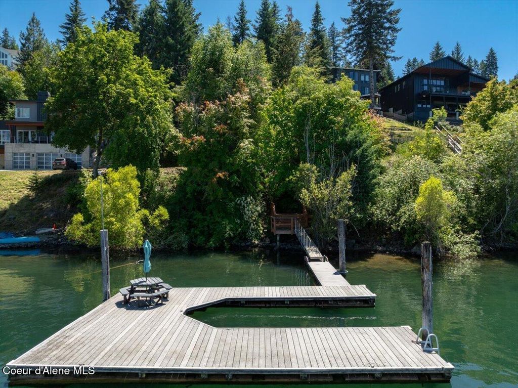2525 E UPPER HAYDEN LAKE RD, Hayden, ID 83835