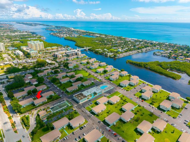 480 Horizons W 207, Boynton Beach, FL 33435