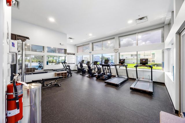 480 Horizons W 207, Boynton Beach, FL 33435