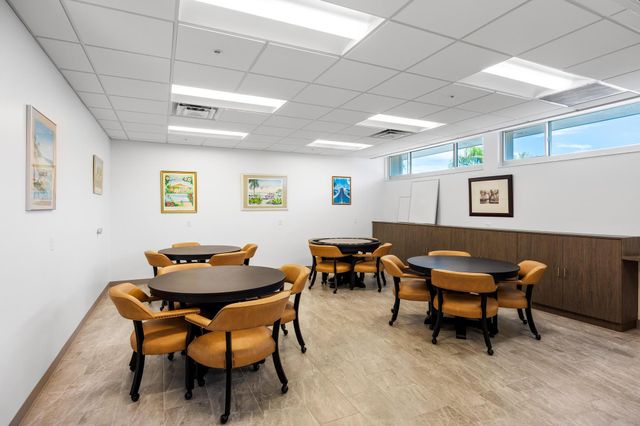 480 Horizons W 207, Boynton Beach, FL 33435