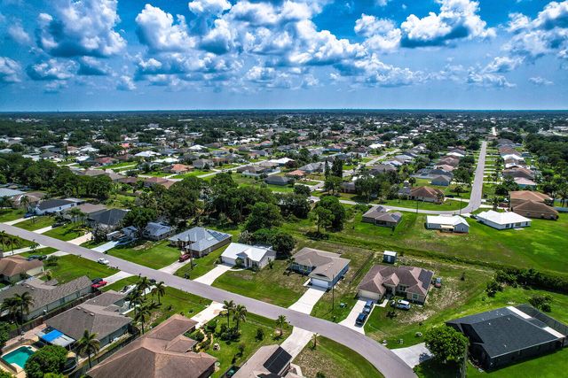 3673 SW Bonwold Street, Port St. Lucie, Port St Lucie, FL 34953