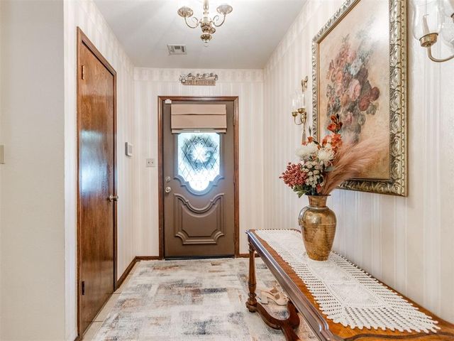 4221 Overland Circle, Noble, OK 73068