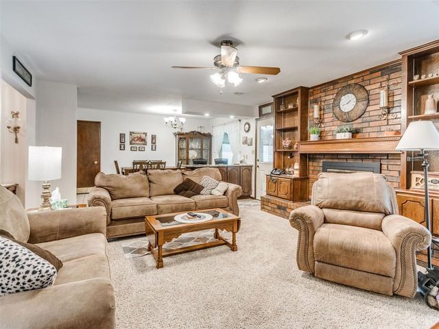 4221 Overland Circle, Noble, OK 73068