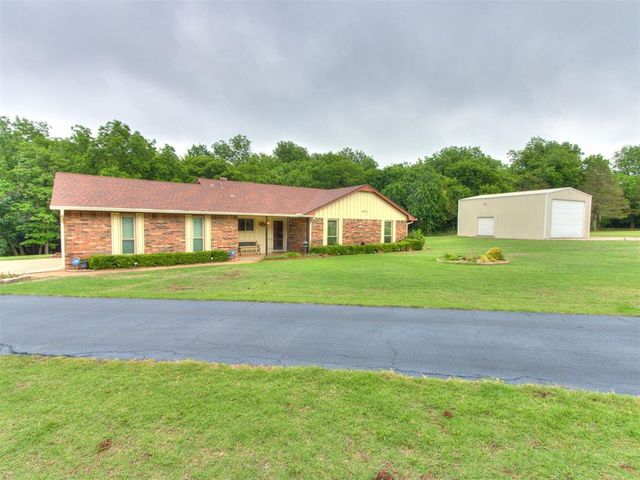 4221 Overland Circle, Noble, OK 73068
