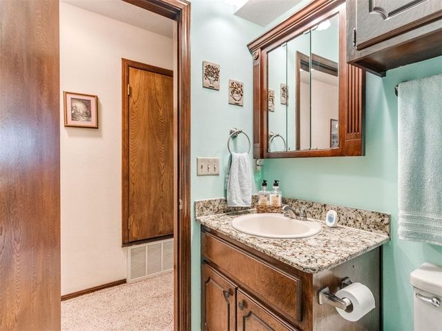 4221 Overland Circle, Noble, OK 73068