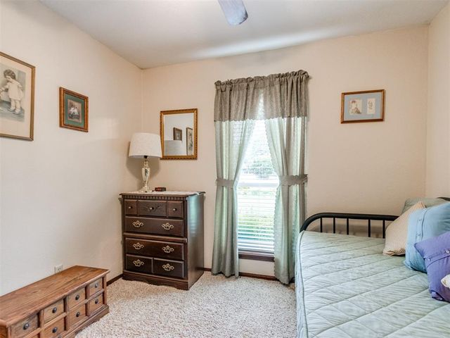 4221 Overland Circle, Noble, OK 73068