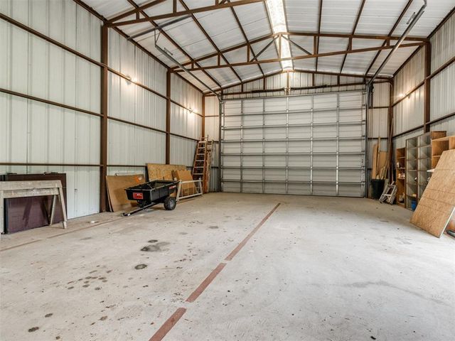 4221 Overland Circle, Noble, OK 73068