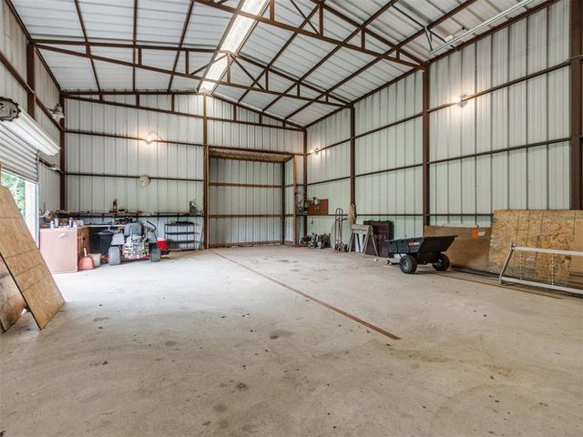 4221 Overland Circle, Noble, OK 73068