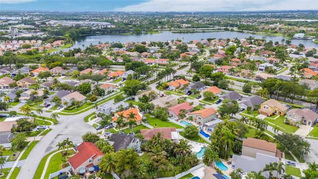 17513 NW 10th Street, Pembroke Pines, FL 33029