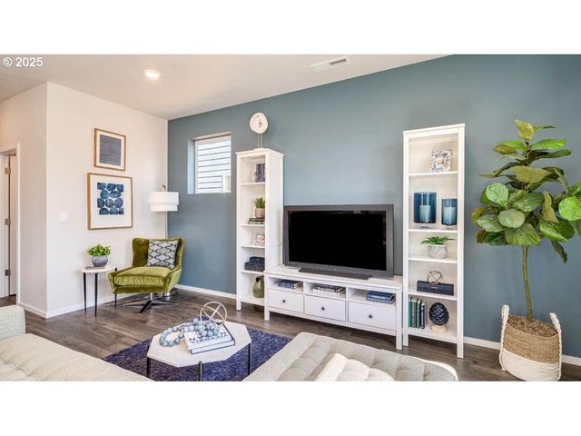 2945 U St, Springfield, OR 97477