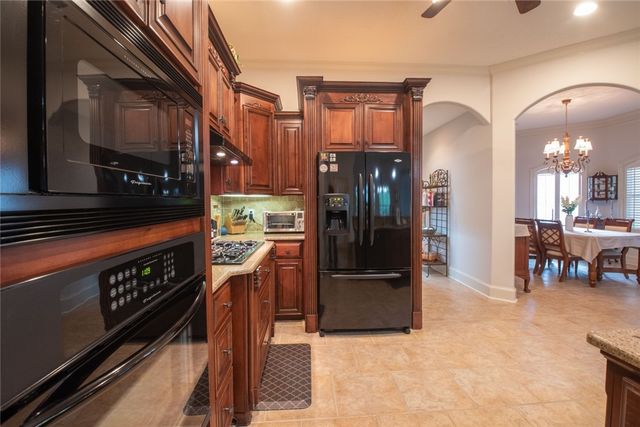 123 Fiddlers Cove Drive, Kingsland, GA 31548