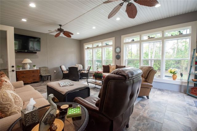 123 Fiddlers Cove Drive, Kingsland, GA 31548