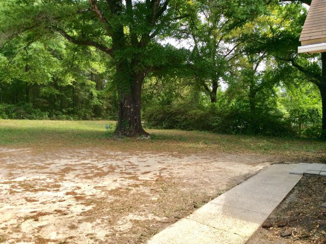 170 Ridge Lake Road, Crestview, FL 32536