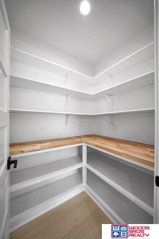 9631 Toma Road, Lincoln, NE 68526