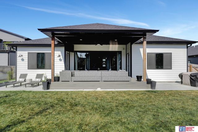 9631 Toma Road, Lincoln, NE 68526