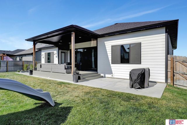 9631 Toma Road, Lincoln, NE 68526