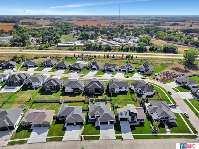 9631 Toma Road, Lincoln, NE 68526