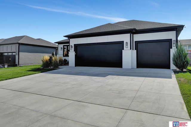 9631 Toma Road, Lincoln, NE 68526