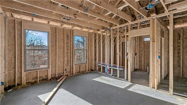 15 Kirkliston Lane, Bella Vista, AR 72715