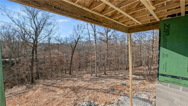 15 Kirkliston Lane, Bella Vista, AR 72715