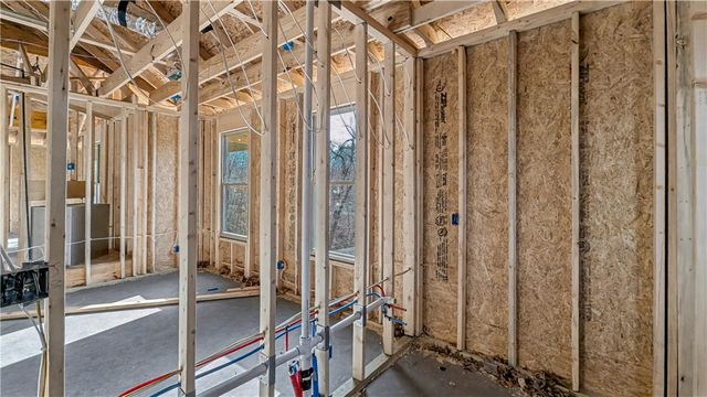 15 Kirkliston Lane, Bella Vista, AR 72715