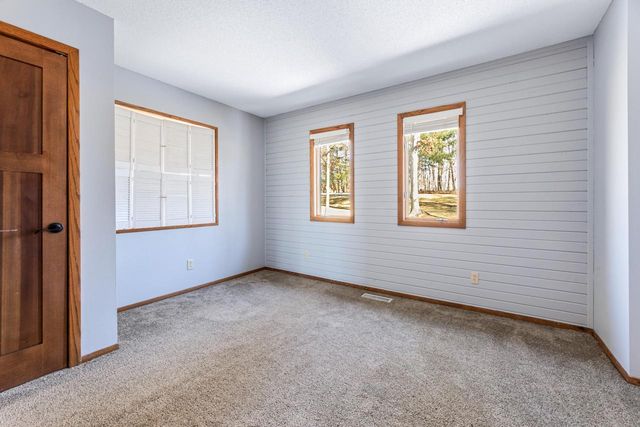 N1947 Forest Ridge DRIVE, La Crosse, WI 54601